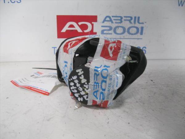 CINTURON SEGURIDAD TRA. DCHO. Renault megane iii fastback (bz0_) 1.9 dCi (BZ0N, BZ0J) F9Q 872 F9Q872 NEGRO Derechas derechos Seguridad Traseras traseros ND4001