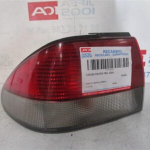 PILOTO TRA. IZDO. Saab 9-3 berlina (1998->) 2.2 TiD D223L GRIS    Bombilla Faro Izquierdo Lámpara lateral Luz Trasero