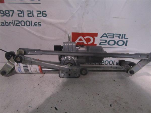 636933