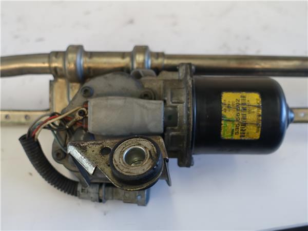 MOTOR LIMPIAPARABRISAS DEL. Iveco 35c18 - #prov# 3.0 V6 108 KW - #Prov# F1CE0481E4 - #Prov# F1CE0481E4PROV BLANCO Delanteras delanteros - Imagen 2