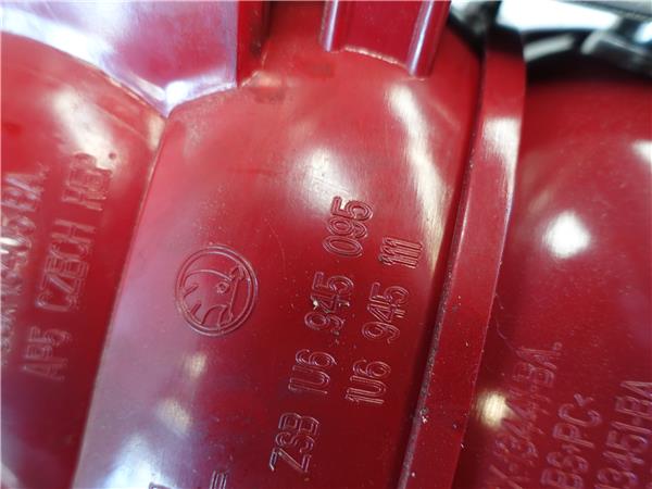 PILOTO TRA. IZDO. Skoda octavia berlina (1u2)(1997->) 1.9 TDI AXR 1U6945095 BLANCO Bombilla Faro Izquierdo Lámpara lateral Luz Trasero - Imagen 3