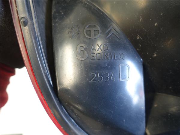 PILOTO TRA. DCHO. Citroen xsara berlina (1997->) 2.0 HDi 90 RHY (DW10TD) RHY(DW10TD) 2534D GRANATE Bombilla Derecha derecho Faro Lámpara Luz Trasera trasero 20DM07 - Imagen 3