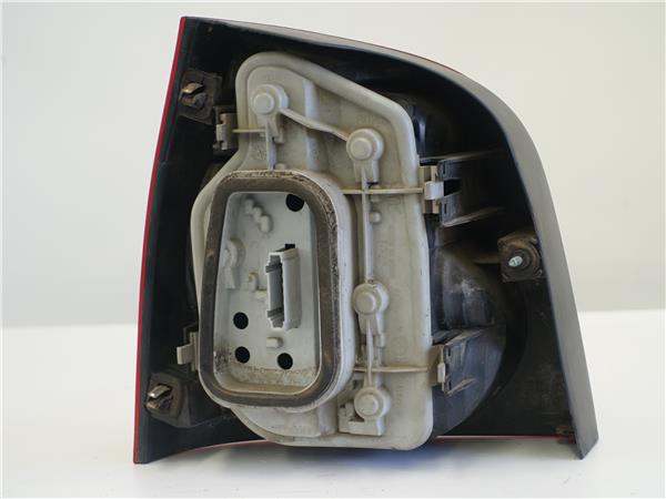 PILOTO TRA. DCHO. Volkswagen polo iv (9n1)(11.2001->) 1.9 SDI ASY 6Q6945096B ROJO Bombilla Derecha derecho Faro Lámpara Luz Trasera trasero GEP - Imagen 2