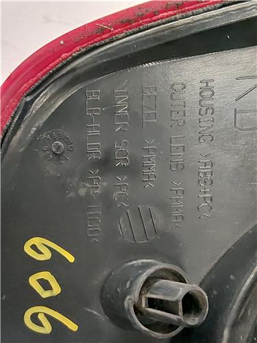 PILOTO TRA. DCHO. Nissan primera berlina (p12)(12.2001->) 2.2 dCi YD22DDT PP-TD30 PPTD30 NEGRO Bombilla Derecha derecho Faro Lámpara Luz Trasera trasero - Imagen 3