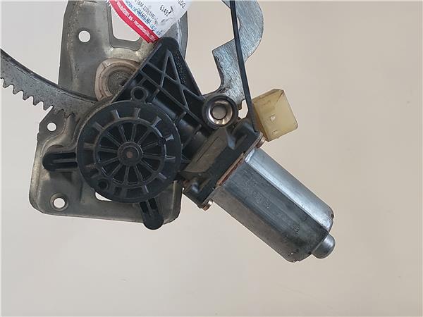 MECANISMO ELEVALUNAS DEL. IZDO. Mercedes-Benz clase e (bm 210) berlina (05.1995->) E 290 Turbo-D (210.017) OM 602.982 OM602982 0130821708 130821708 AZUL OSCURO Delanteras delanteros Izquierdas izquierdos motor 717.466 - Imagen 2