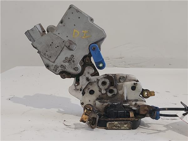 CERRADURA DEL IZQ Nissan terrano ii (r20)(02.1993->) 2.7 TDi 4WD TD27TI VERDE