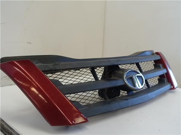 REJILLA CAPO Tata xenon 2.2 DiCOR 4x4 DICOR 05 - #Prov# DICOR05PROV GRANATE CALANDRA DELANTERA RADIADOR capot delantera - Imagen 2