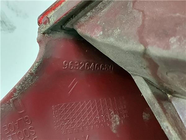 PILOTO TRA. DCHO. Citroen c5 berlina (2001->) 2.0 HDi (DCRHZB, DCRHZE) RHZ (DW10ATED) RHZ(DW10ATED) 9632646680 GRIS PLATA Bombilla Derecha derecho Faro Lámpara Luz Trasera trasero 20LE94 - Imagen 3