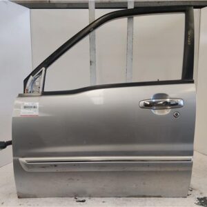 PUERTA DEL. IZDA. Suzuki grand vitara 5- (sq/ft)(1998->) 2.7 V6 XL7 [2,7 Ltr. - 135 kW V6 CAT] H 27 A H27A GRIS    Delantera Izquierda
