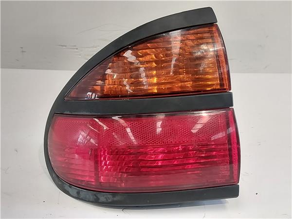 PILOTO TRA. IZDO. Renault laguna (b56)(1994->) 1.9 dTi (B56J) F9Q 716 F9Q716 7700420122 GRIS Bombilla Faro Izquierdo Lámpara lateral Luz Trasero JC5099