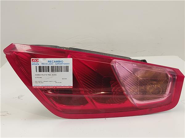 PILOTO TRA. DCHO. Fiat punto / grande punto (199) 1.3 D Multijet 199 A3.000 199A3000 51701590 ROJO Bombilla Derecha derecho Faro Lámpara Luz Trasera trasero