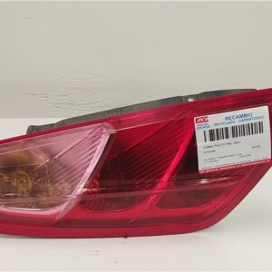 PILOTO TRA. IZDO. Fiat punto / grande punto (199) 1.3 D Multijet 199 A3.000 199A3000 51701589 ROJO    Bombilla Faro Izquierdo Lámpara lateral Luz Trasero