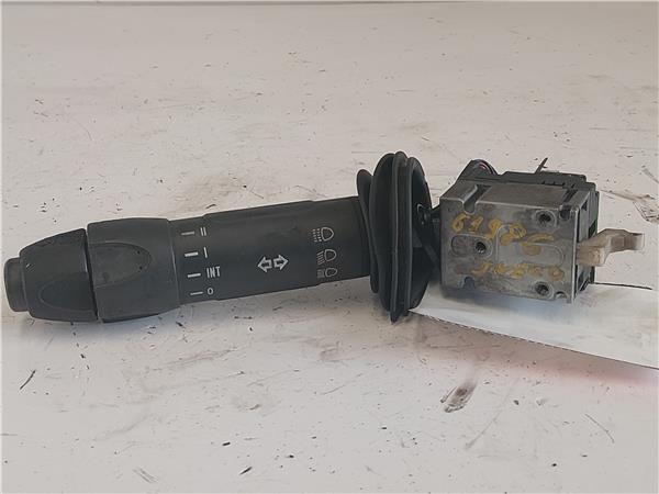 MANDO INTERMITENCIA Iveco eurocargo 100 E 18 K tector F4AE3481B 504188583 BLANCO