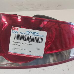 PILOTO TRA. DCHO. Seat altea xl (5p5)(10.2006->) 1.9 TDI BXE 5P8945096A GRIS    Bombilla Derecha derecho Faro Lámpara Luz Trasera trasero