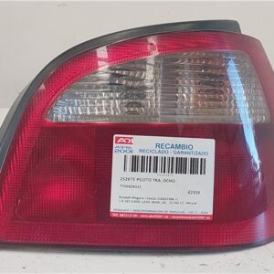 PILOTO TRA. DCHO. Renault megane i classic (la0)(1996->) 1.4 16V (LA0D, LA1H, lA0W, LA10) G/ K4J C7 - #Prov# GK4JC7PROV 7700428321 BLANCO    Bombilla Derecha derecho Faro Lámpara Luz Trasera trasero