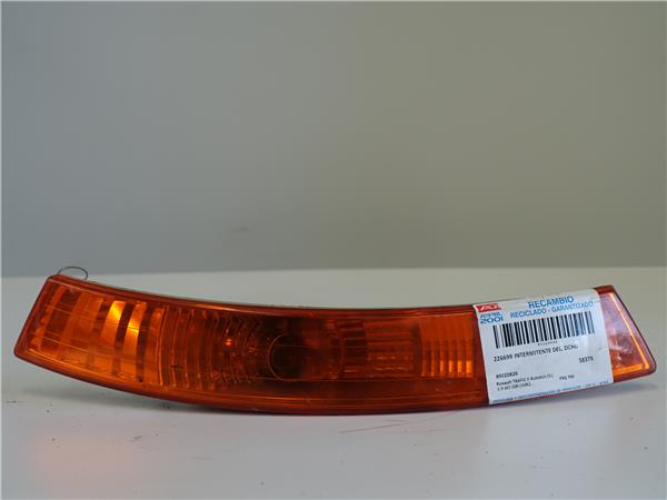 INTERMITENTE DEL. DCHO Renault trafic ii autobús (jl) 1.9 dCI 100 (JL0C) F9Q 760 F9Q760 89020826 BLANCO Delanteras delanteros Derechas derechos pilotos