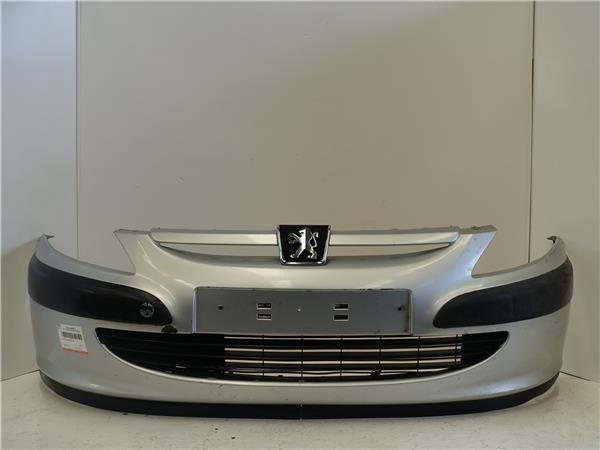 PARAGOLPES DEL. Peugeot 307 (3a/c) 1.6 16V NFU (TU5JP4) NFU(TU5JP4) GRIS bumper DEFENSA Delantero parachoques 20CN20
