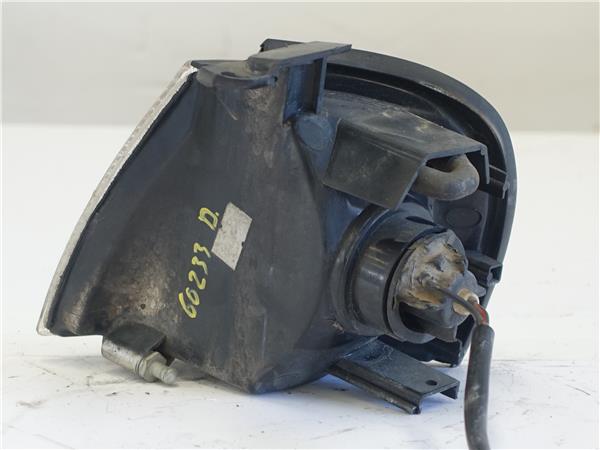 INTERMITENTE DEL. DCHO Nissan primera berl./ traveller (p10/w10)(1989->) 2.0 16V SR20DI 082151546R 82151546R BLANCO Delanteras delanteros Derechas derechos pilotos - Imagen 2