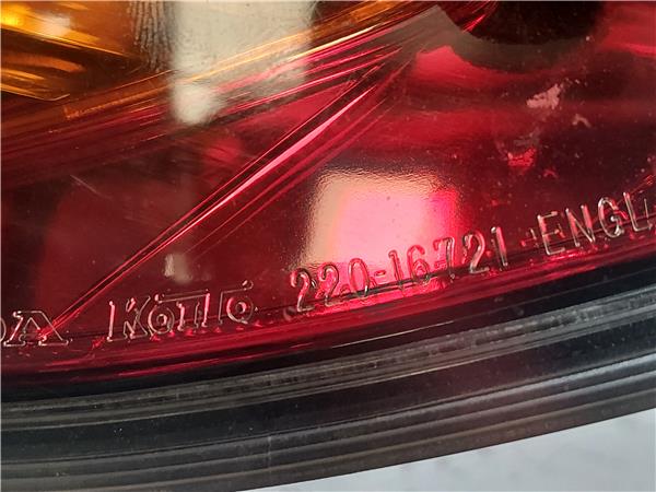 PILOTO TRA. DCHO. Honda civic viii hatchback (fn, fk) 2.2 CTDi N22A2 220-16721 22016721 ROJO Bombilla Derecha derecho Faro Lámpara Luz Trasera trasero - Imagen 3