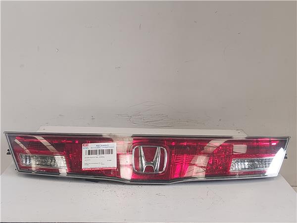 PILOTO TRA. CENTRAL Honda civic viii hatchback (fn, fk) 2.2 CTDi N22A2 132-16721 13216721 ROJO traseros