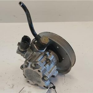 BOMBA SERVODIRECCION Audi a6 avant (4b5)(1998->) 2.5 TDI BCZ 4B0145155R NEGRO