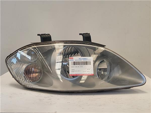 FARO DEL. DCHO Ssangyong rodius (05.2005->) 2.7 Xdi D/ D27DT - #Prov# DD27DTPROV 1080502 DORADO Bombillas delanteras Delanteros Derechas Derechos Lámparas luces Luz piloto Pilotos
