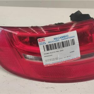PILOTO TRA. IZDO. Audi a3 (8p1)(05.2003->) 2.0 TDI Attraction (DPF) [2,0 Ltr. - 103 kW TDI] CFF - #Prov# CFFPROV 8P4945095E BLANCO    Bombilla Faro Izquierdo Lámpara lateral Luz Trasero