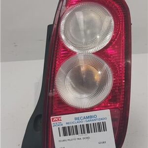 PILOTO TRA. DCHO. Nissan micra (k12e)(11.2002->) 1.2 16V CR12DE 12VR AZUL Bombilla Derecha derecho Faro Lámpara Luz Trasera trasero