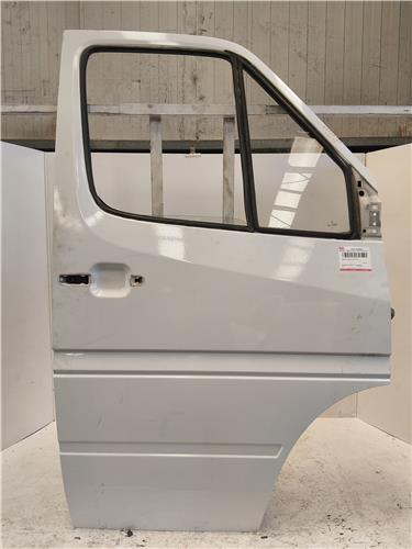 PUERTA DEL. DCHA. Mercedes-Benz sprinter 3-t furgón (903) 308 CDI OM 611.987 OM611987 BLANCO Delanteras delanteros Derechas derechos 711.605