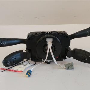 MANDO LUCES LIMPIA Peugeot 308 sw (2008->) 1.6 Sport [1,6 Ltr. - 80 kW HDi FAP CAT (9HZ / DV6TED4)] 9HZ (DV6TED4) 9HZ(DV6TED4) 96643943XT GRIS