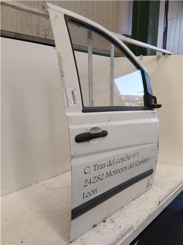 PUERTA DEL. DCHA. Mercedes-Benz vito / mixto furgón (w639) 109 CDi OM 646.981 OM646981 BLANCO Delanteras delanteros Derechas derechos - Imagen 2