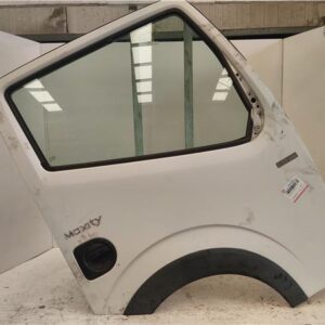 PUERTA DEL. DCHA. Renault maxity (03.2007->) 2.5 FG 130.35/452 [2,5 Ltr. - 96 kW Diesel] D/ YD25 - #Prov# DYD25PROV BLANCO    Delanteras delanteros Derechas derechos