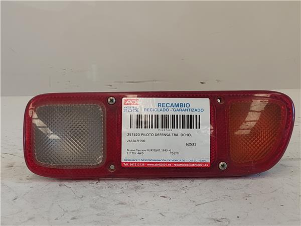 PILOTO DEFENSA TRA. DCHO. Nissan terrano ii (r20)(02.1993->) 2.7 TDi 4WD TD27TI 265507F700 GRANATE