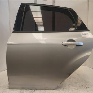PUERTA TRA. IZDA. Ford focus berlina (cb8)(2010->) 1.6 Titanium [1,6 Ltr. - 110 kW EcoBoost CAT] JQDB - #Prov# JQDBPROV GRIS    Izquierda izquierdas Trasera traseras