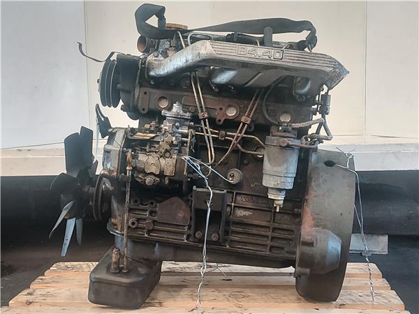 MOTOR COMPLETO Nissan l-50095 - #prov# L-50-88 VARIANTE 50/2 - #Prov# D/84.40 II - #Prov# D8440IIPROV B440 BLANCO BLOQUE core usado