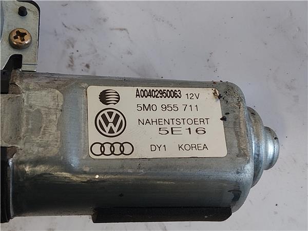 MOTOR LIMPIA TRASERO Volkswagen golf v plus (5m1)(2005->) 1.9 TDI BLS 5M0955711 ROJO - Imagen 2