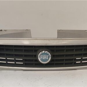 REJILLA CAPO Fiat i doblo (223) cargo (2001->) 1.9 JTD 223 B1.000 223B1000 735395576 GRIS CALANDRA DELANTERA RADIADOR capot delantera