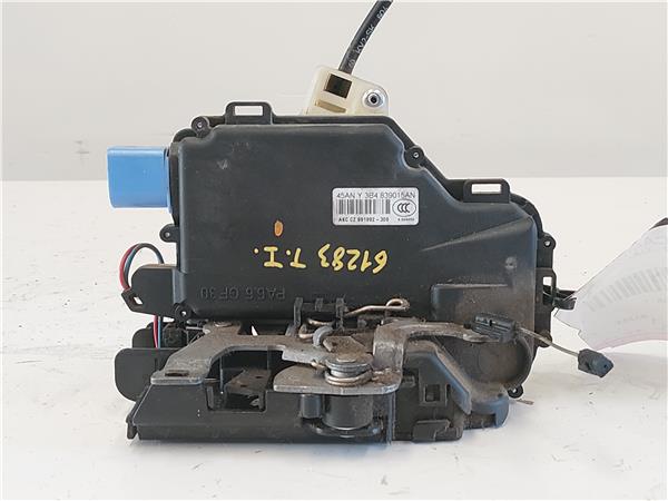CERRADURA TRA IZDA Volkswagen polo iv (9n1)(11.2001->) 1.4 16V BBZ 3B4839015AN ROJO GRY
