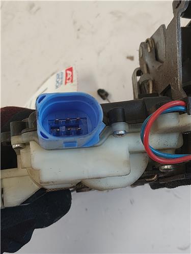 CERRADURA TRA IZDA Volkswagen polo iv (9n1)(11.2001->) 1.4 16V BBZ 3B4839015AN ROJO GRY - Imagen 3
