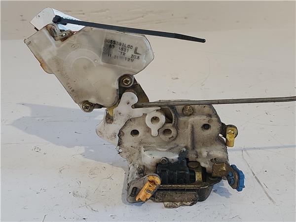 CERRADURA DEL IZQ Nissan terrano ii (r20)(02.1993->) 2.7 TDi 4WD TD27TI 8055391L66 BLANCO