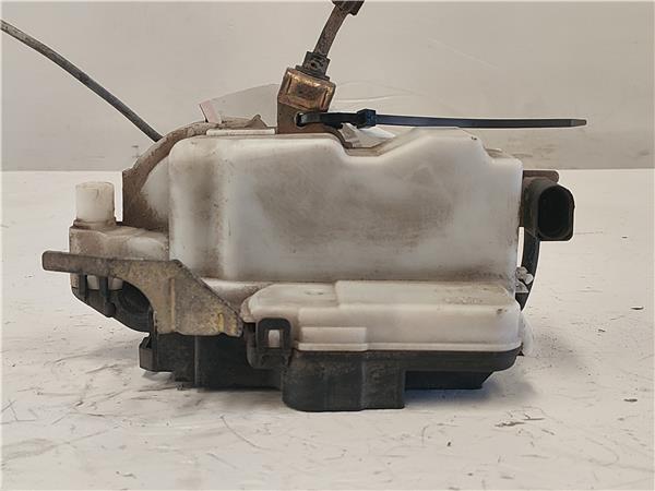 CERRADURA DEL DCHA Seat ibiza (6k1)(08.1999->) 1.9 SDI AQM 6K4837016D BLANCO EAY
