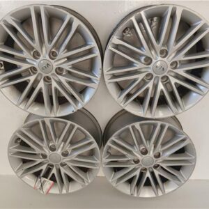 CONJUNTO DE 4 LLANTAS ALUMINIO Kia carens (rp)(2013->) 1.6 Basic [1,6 Ltr. - 99 kW GDI CAT] G4FD - #Prov# G4FDPROV 7JX17 BLANCO