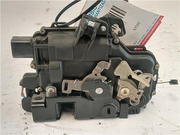 CERRADURA TRA DCHA Seat leon (1m1)(11.1999->) 1.6 16 V BCB 3B4839016M AMARILLO - Imagen 2