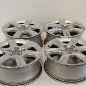 CONJUNTO DE 4 LLANTAS ALUMINIO Audi a3 (8p1)(05.2003->) 2.0 TDI Attraction (DPF) [2,0 Ltr. - 103 kW TDI] CFF - #Prov# CFFPROV 6.5JX16H2-ET50 65JX16H2ET50 BLANCO