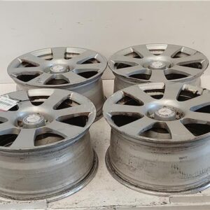 CONJUNTO DE 4 LLANTAS ALUMINIO Mercedes-Benz vito furgón (638) 2.2 110 CDI     (638.094) [2,2 Ltr. - 75 kW 16V CDI Turbodiesel CAT] D 611.980 - #Prov# D611980PROV 8JX17H2-ET43 8JX17H2ET43 BLANCO