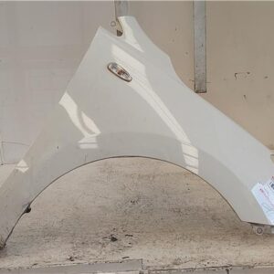 ALETA DEL. DCHA. Kia rio (yb)(2016->) 1.4 Business [1,4 Ltr. - 66 kW CRDi CAT] D4FC - #Prov# D4FCPROV BLANCO    aletas Delanteras delanteros Derechas derechos