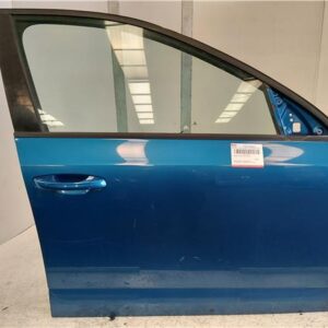 PUERTA DEL. DCHA. Skoda octavia combi (5e5)(12.2016->) 1.6 Active [1,6 Ltr. - 85 kW TDI DPF] CLH - #Prov# CLHPROV VERDE    Delanteras delanteros Derechas derechos MWW