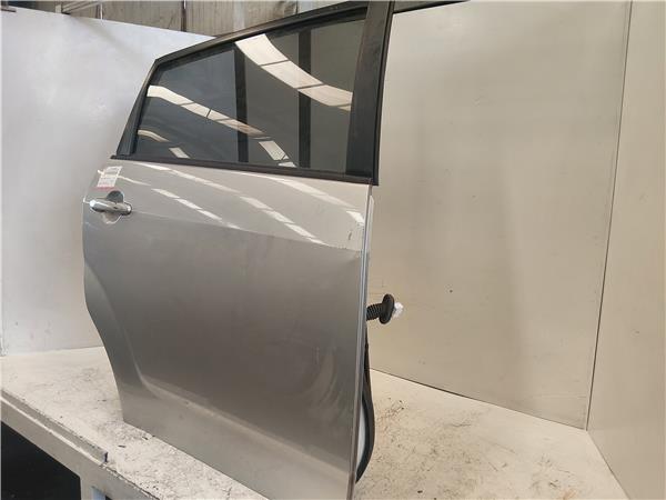 PUERTA TRA. DCHA. Toyota corolla verso (r1)(2004->) 2.2 D-4D 2AD-FTV 2ADFTV GRIS Derechas derechos Traseras traseros - Imagen 3