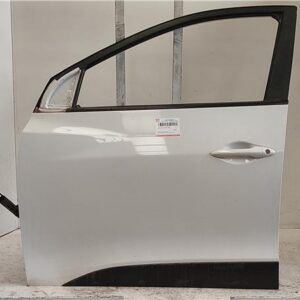 PUERTA DEL. IZDA. Hyundai ix35 (el/lm)(2010->) 1.6 Classic 2WD [1,6 Ltr. - 99 kW CAT] G4FD - #Prov# G4FDPROV BLANCO    Delantera Izquierda