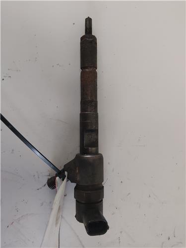 INYECTOR Fiat punto / grande punto (199) 1.3 D Multijet 199 A2.000 199A2000 0445110183 445110183 BLANCO